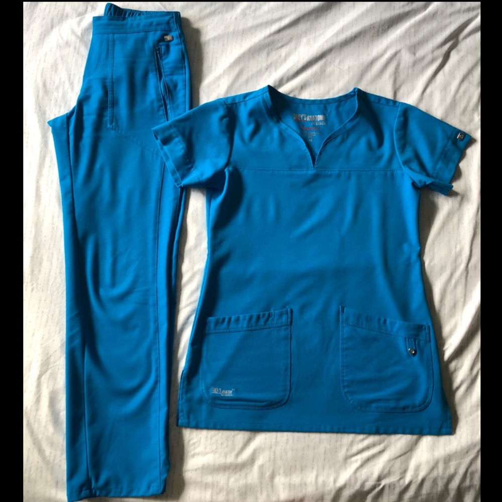 Grey’s Anatomy scrub set